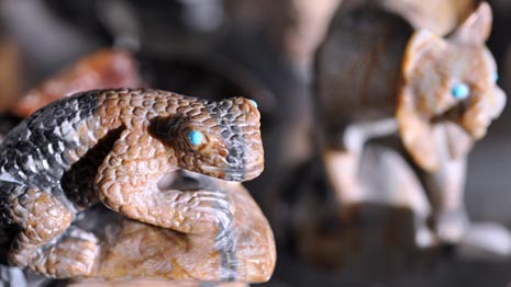Bernie Laselute | Zuni Lizard Fetish | Penfield Gallery of Indian Arts | Albuquerque, New Mexico