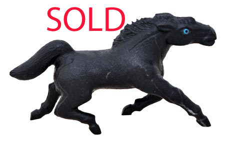 Travis Lasiloo | Zuni Horse Fetish | Penfield Gallery of Indian Arts | Albuquerque, New Mexico