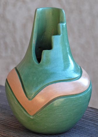 Marcella Yepa | Jemez Vase | Penfield Gallery of Indian Arts | Albuquerque, New Mexico